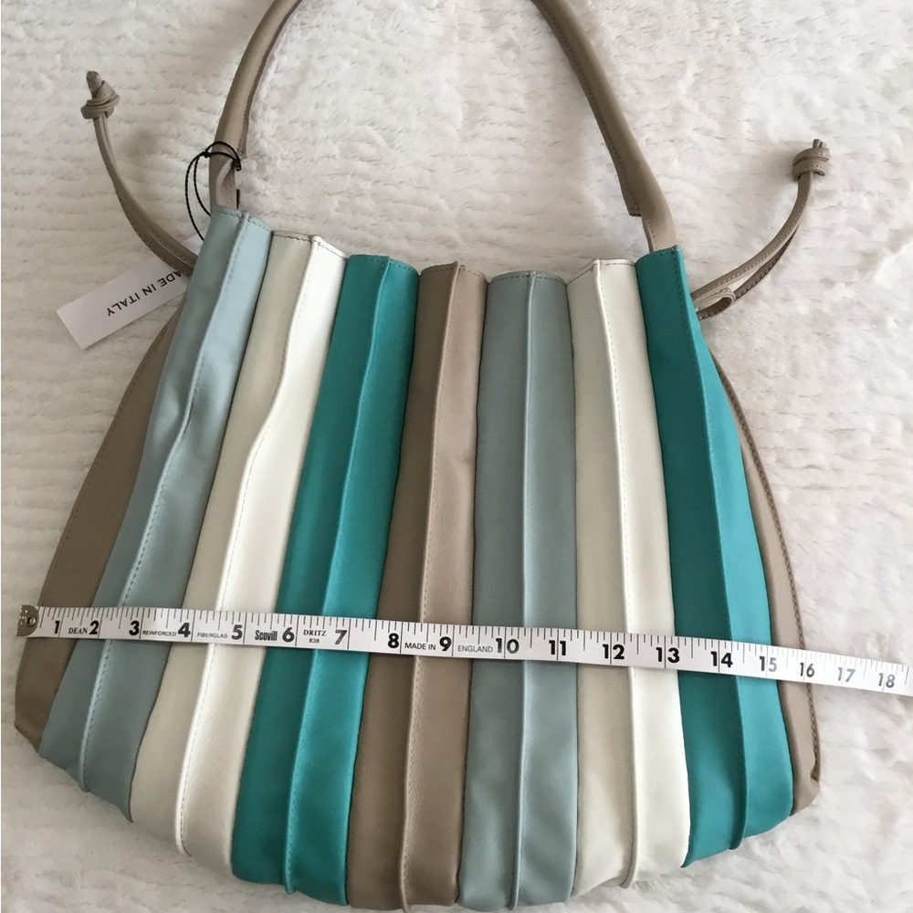 Uno Alla Volta new with tag bags - Picture 6 of 11